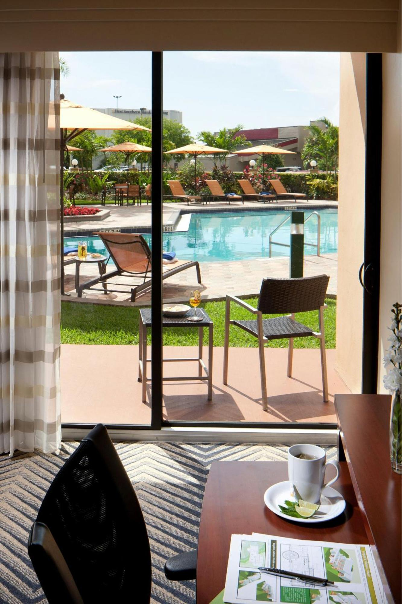 คอร์ตยาร์ด ฟอร์ตลอเดอร์เดล อีสต์/ลอเดอร์เดล-บาย-เดอะ-ซี Hotel ฟอร์ต ลอเดอร์เดล ภายนอก รูปภาพ